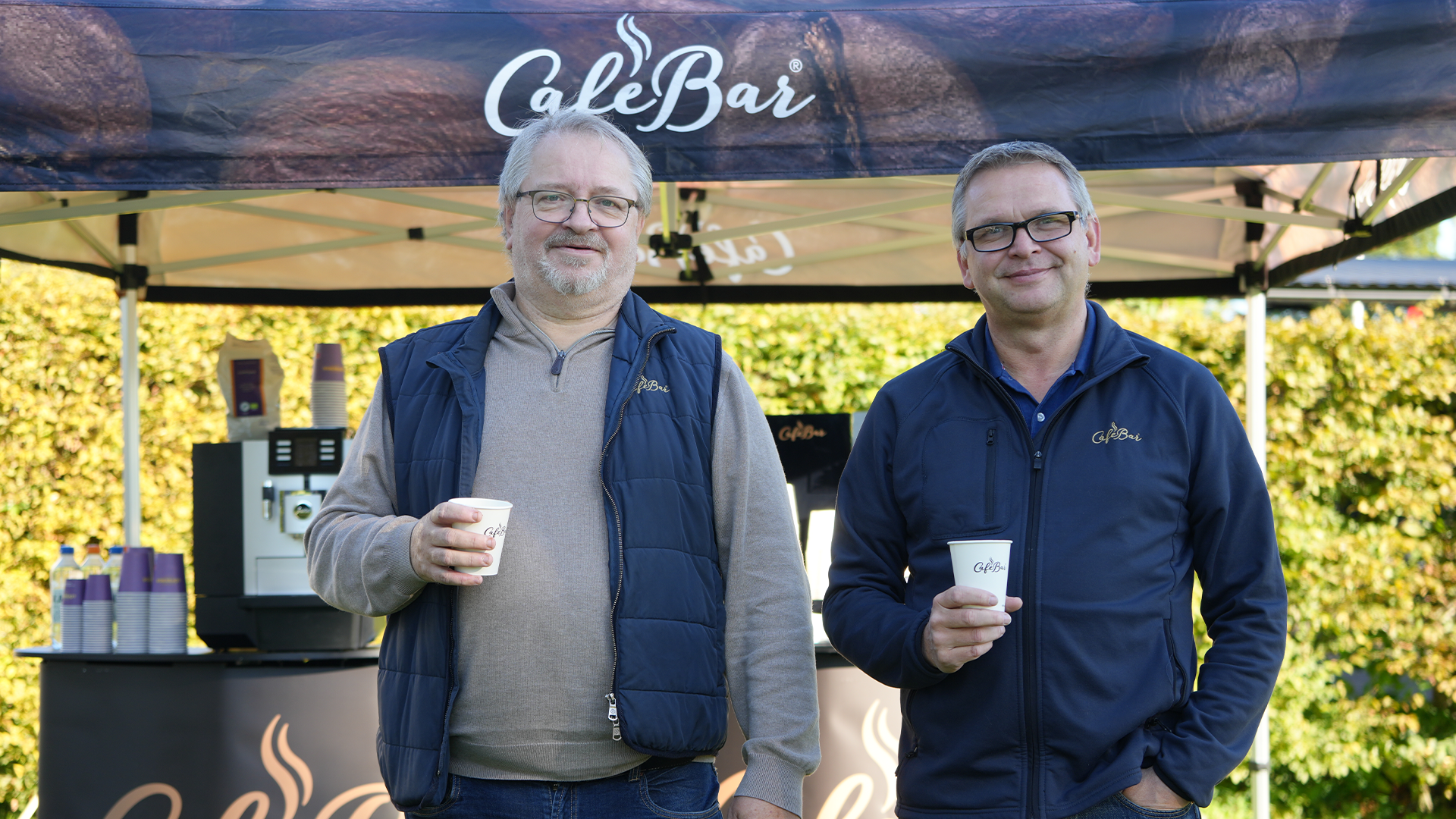 cafe bar hålvärd.png