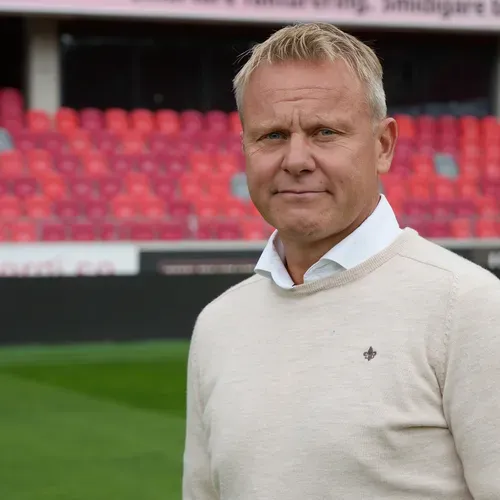 Roberth Björknesjö ny huvudtränare i Östers IF